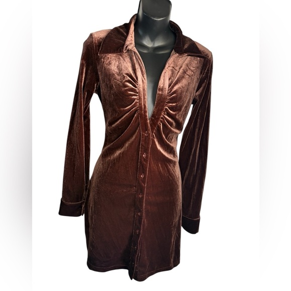Hers & Mine Chic Long Sleeve velvet button down Dress in chocolate Brown Sz M - Picture 3 of 8